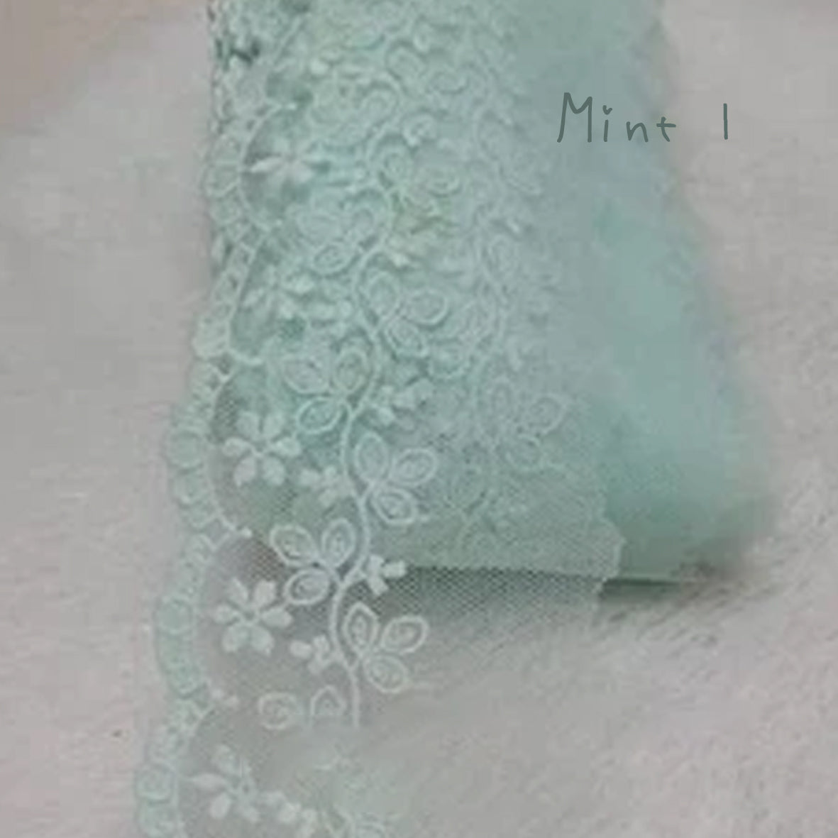 網紗蕾絲 ~ 圖案闊度 4.5cm ~ 蕾絲闊 7cm