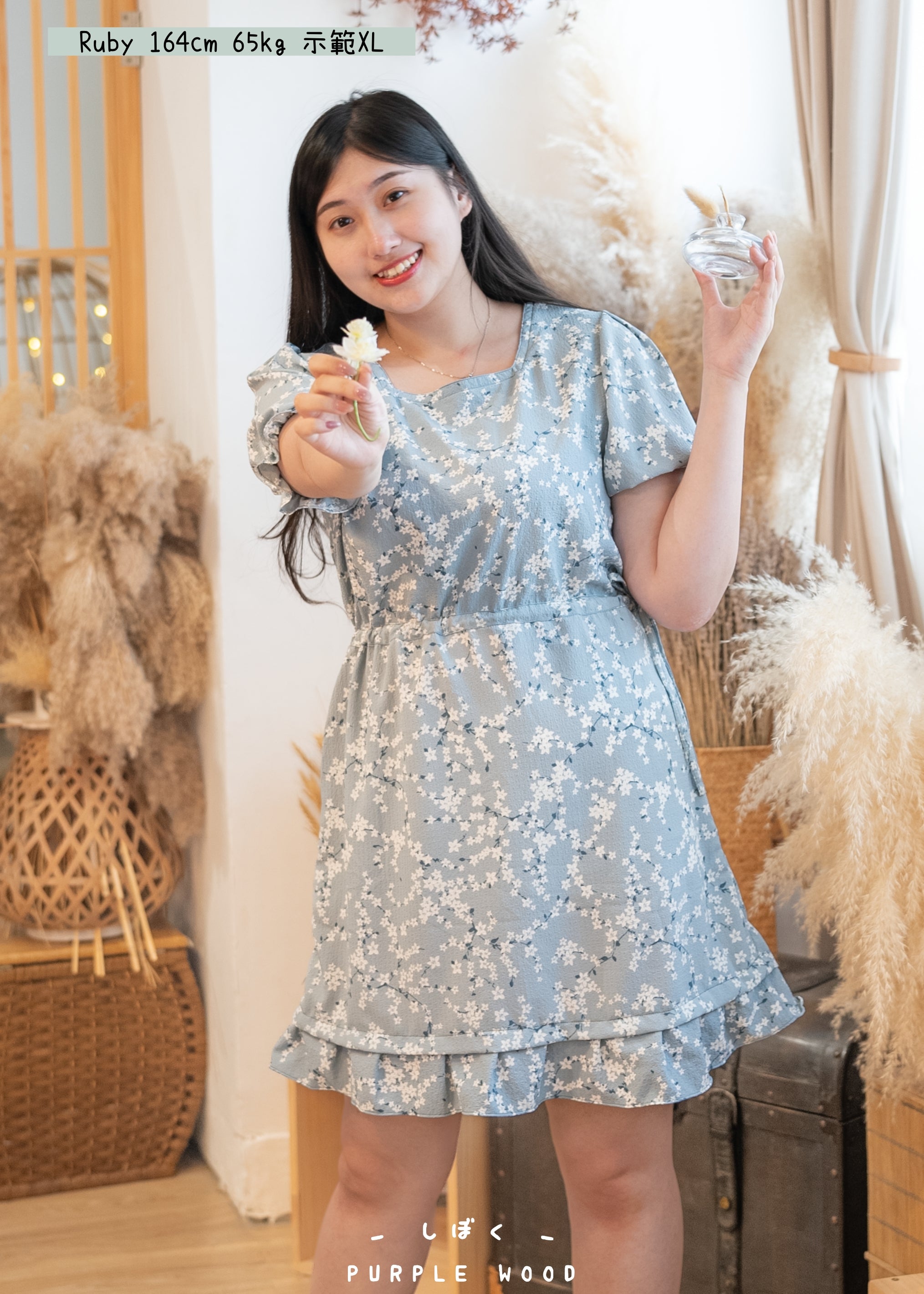 自家製 🌿 方領碎花索帶連身裙｜綠色夏日感＋可調鬆緊設計{預訂}